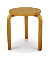 Hocker 60 von Alvar Aalto Hocker 60 von Alvar Aalto