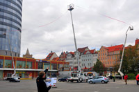 Arbeitsbühnen von System Lift veranschaulichten die Höhe und Ausmaße von geplanten Gebäuden in Jena Arbeitsbühnen von System Lift veranschaulichten die Höhe und Ausmaße von geplanten Gebäuden in Jena