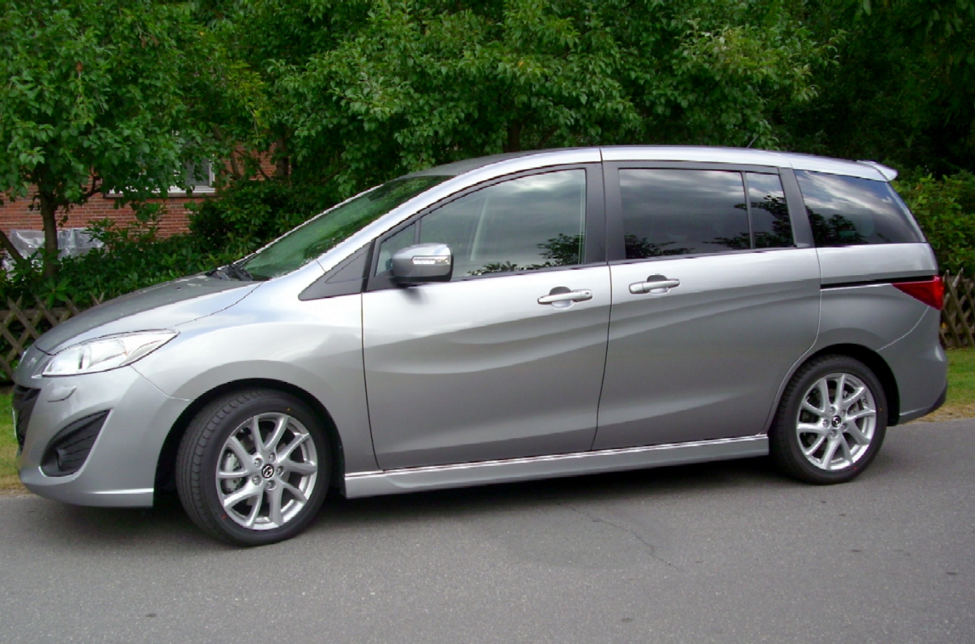 Geräumig und praktisch: Mazda 5. (Foto. presseweller) Geräumig und praktisch: Mazda 5. (Foto. presseweller)