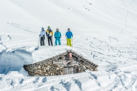 Skifahrer auf Hüttendach - ©Mitterer (Wildkogel-Arena) Skifahrer auf Hüttendach - ©Mitterer (Wildkogel-Arena)
