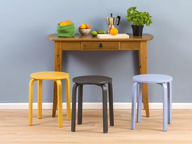 Mit AURO Aqua-Lacken Holzmöbel verschönern Mit AURO Aqua-Lacken Holzmöbel verschönern