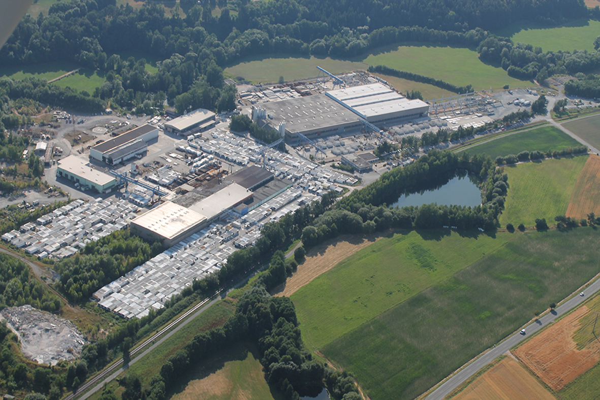 Das Garagenwerk in Weidenberg von oben