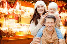 Die Sensation des Winters - Münchens höchster Weihnachtsmarkt in 65 Meternüber der Stadt Die Sensation des Winters - Münchens höchster Weihnachtsmarkt in 65 Meternüber der Stadt