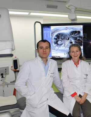 Prof. Dr. Baumert und PD Dr. Kovacs am 2. Interantionalen Tag der Radiologie in der MC Robert Janker Prof. Dr. Baumert und PD Dr. Kovacs am 2. Interantionalen Tag der Radiologie in der MC Robert Janker