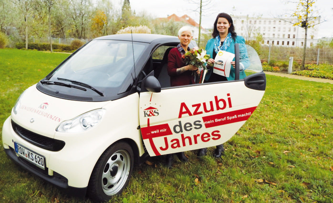 Die ?Auszubildende des Jahres 2013? Christin Knobloch mit Ihrem neuen K&S-Smart