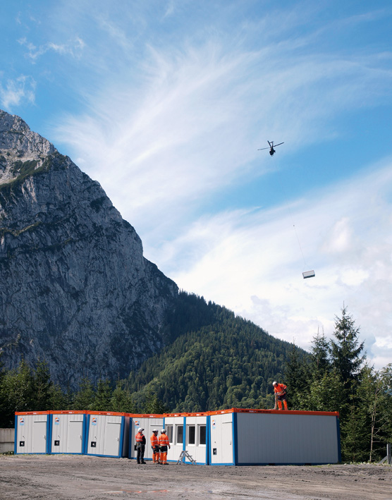 HKL Mietcontainer zeigen Kompetenz in der Höhe.