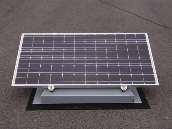 Die Solardirekt Mini PV für maximale Stromkosten-Ersparnis Die Solardirekt Mini PV für maximale Stromkosten-Ersparnis