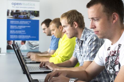 Das neue Openmatics Entwickler-Portal bietet Informationen, Tools und Support, was die Software- Ent Das neue Openmatics Entwickler-Portal bietet Informationen, Tools und Support, was die Software- Ent