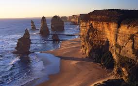 Naturparks – wie hier in Australien – sind sehenswerte und beliebte Reiseziele. Naturparks – wie hier in Australien – sind sehenswerte und beliebte Reiseziele.
