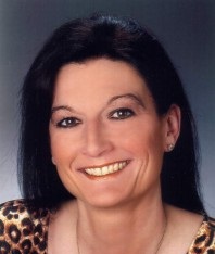 Personal Trainerin Alexandra Schügerl - Fit und schlank mit JOLKING®: Die Dritte Gangart Personal Trainerin Alexandra Schügerl - Fit und schlank mit JOLKING®: Die Dritte Gangart
