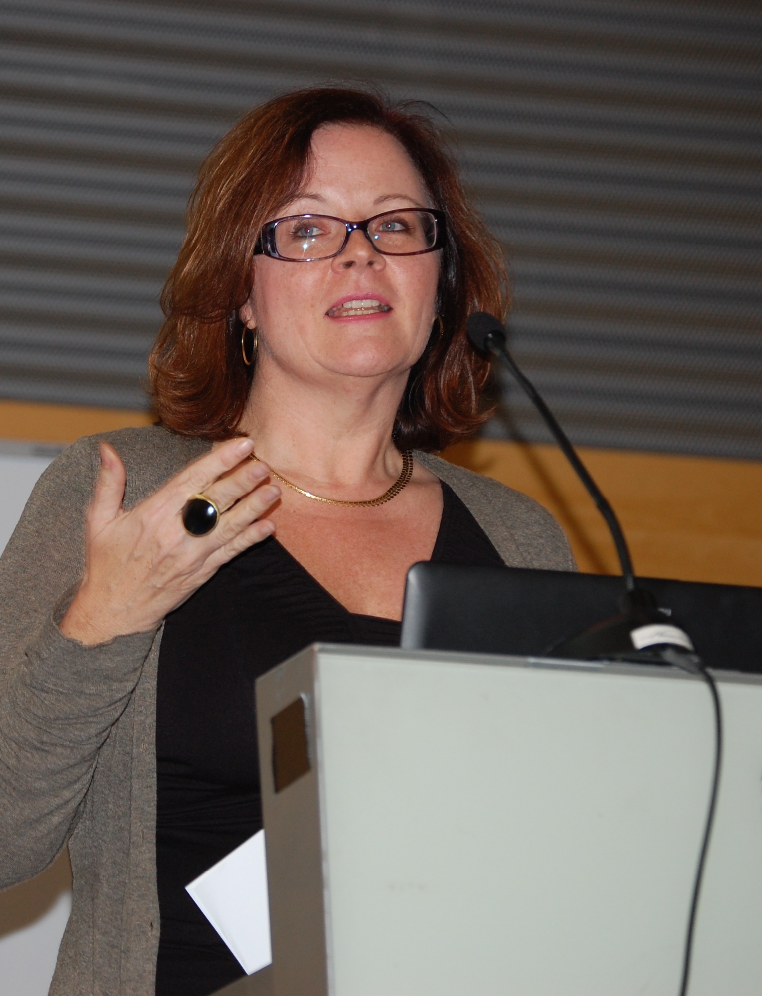 Martina Molnar,österreichische Arbeits- und Gesundheitspsychologin Martina Molnar,österreichische Arbeits- und Gesundheitspsychologin