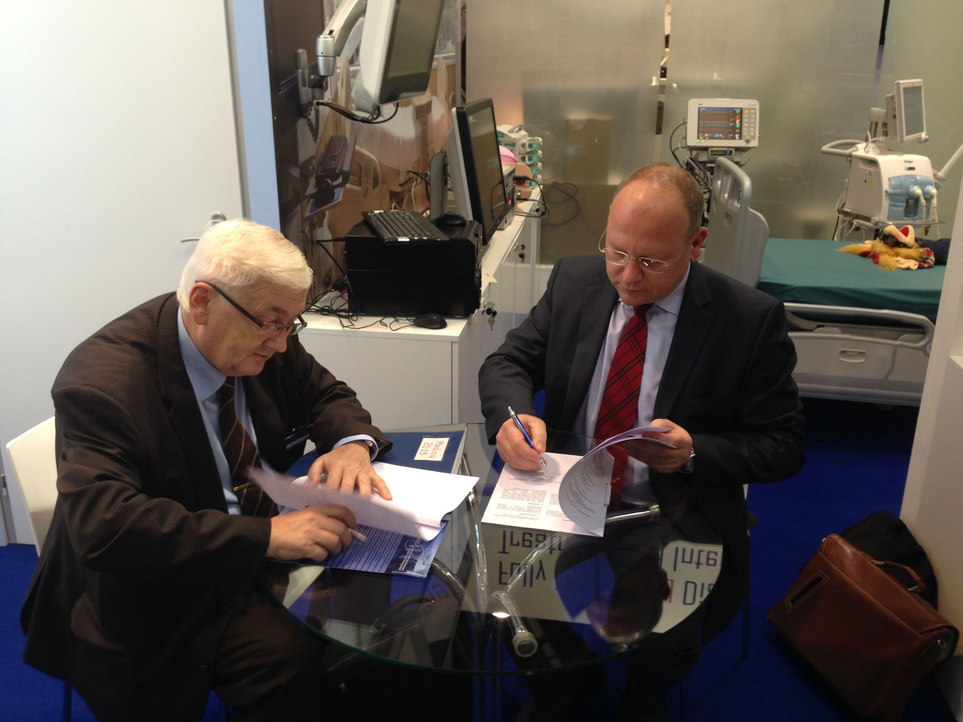 Klaus Aulenbacher vom EUBKZGW kooperiert zur Archivierung russischer Klinikdaten mit DiViSy Group