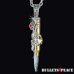 Diamant besetztes Bullets4Peace Schmuckstück Rose and Heart?
