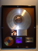 Platin-Award für Michael Jacksons erfolgreichstes Album 
