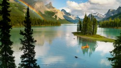 Maligne Lake - Alberta