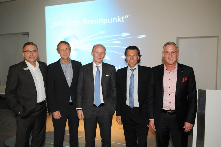 v.l.n.r. Hans-Jürgen Röcker, Prof. Dr. Hans-Dieter Hermann, Joachim Pawlik, Urs Meier, Frank Wagner v.l.n.r. Hans-Jürgen Röcker, Prof. Dr. Hans-Dieter Hermann, Joachim Pawlik, Urs Meier, Frank Wagner