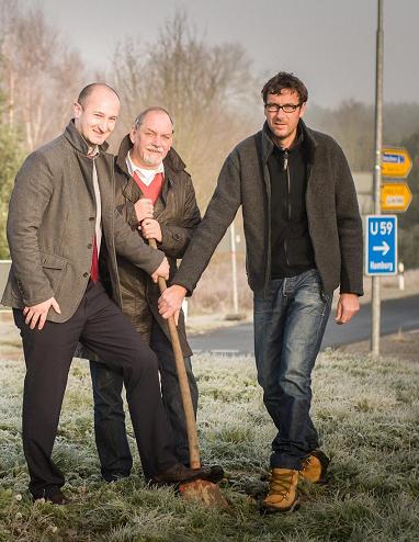 Spatenstich zum Start der Bauarbeiten zur Neugestaltung des Verkehrskreisels Spatenstich zum Start der Bauarbeiten zur Neugestaltung des Verkehrskreisels